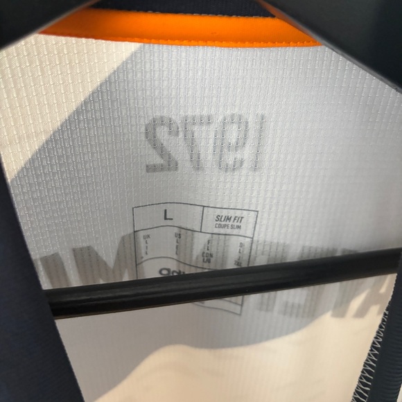 Adidas Bayern Munich Olympiastadion Jersey - Picture 4 of 5